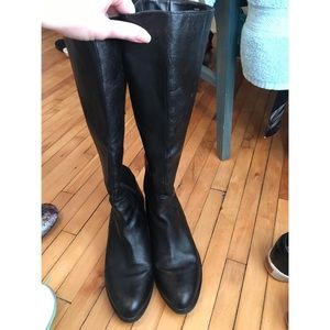 Steve Madden leather boots w/ laced back + zipper